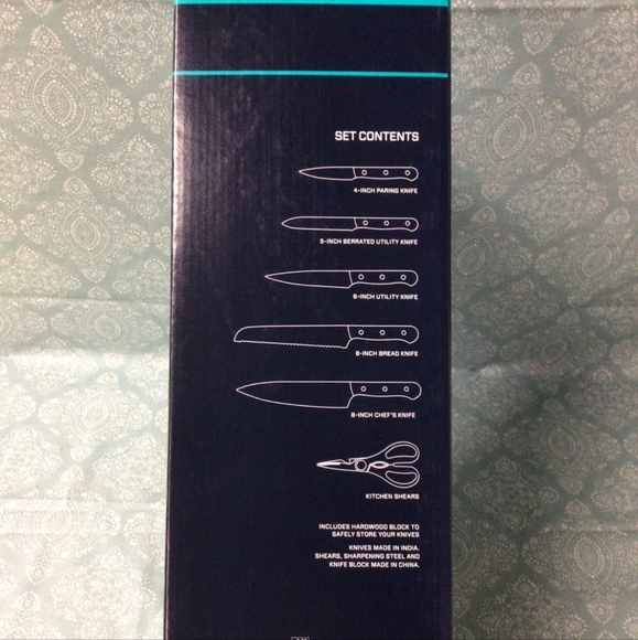 Henckels Solution 7-Piece Knife Block Set – New - Picture 2 of 3